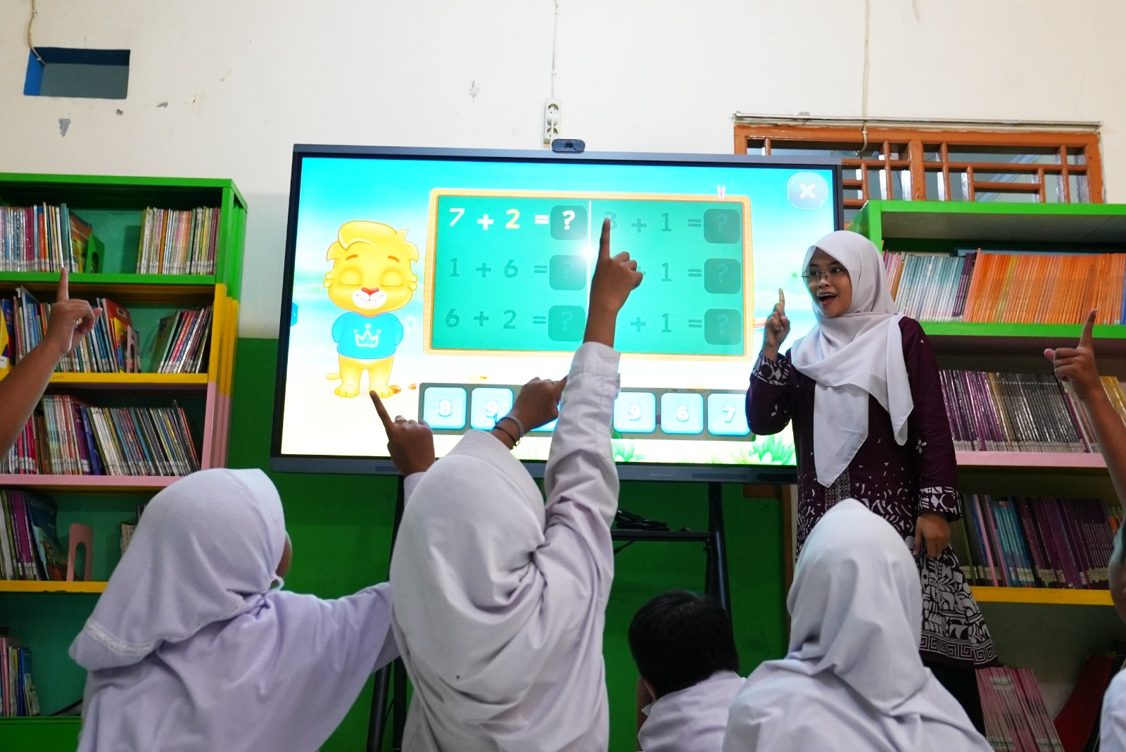 Sekolah di Bogor Mulai Terapkan Pembelajaran Digital Interaktif